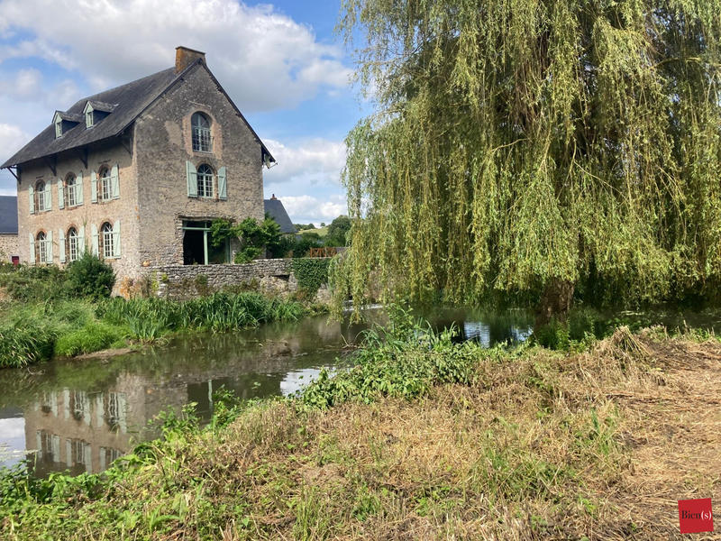 Maison ancienne - 194 m² - 9 pièces