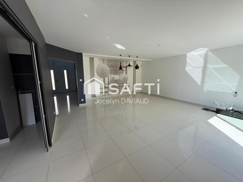 Maison - 159 m² - 5 pièces