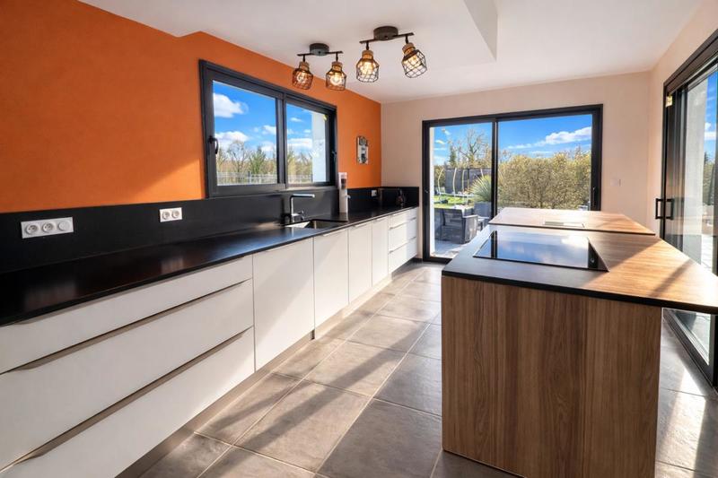 Maison - 174 m² - 8 pièces