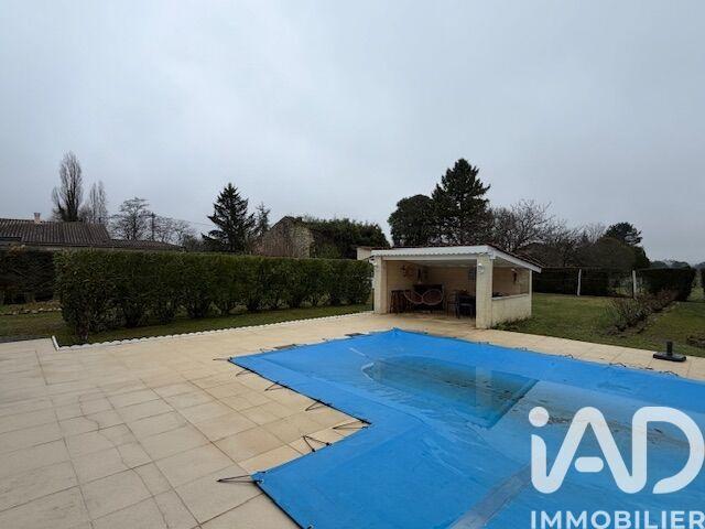 Maison - 104 m² - 4 pièces