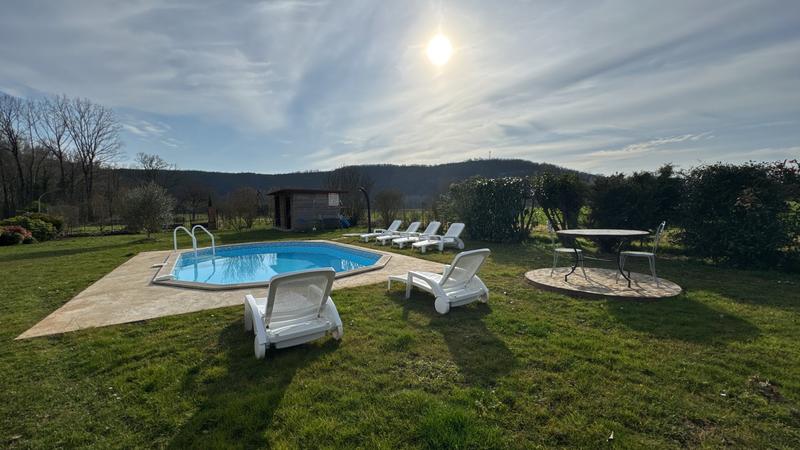 Maison - 400 m² - 12 pièces