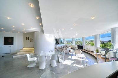 Appartement - 330 m² - 6 pièces