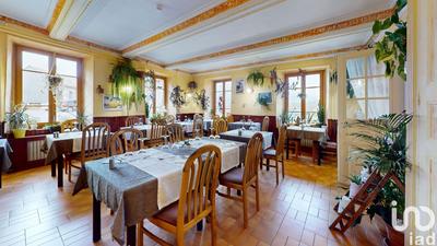 Local commercial - 606 m²