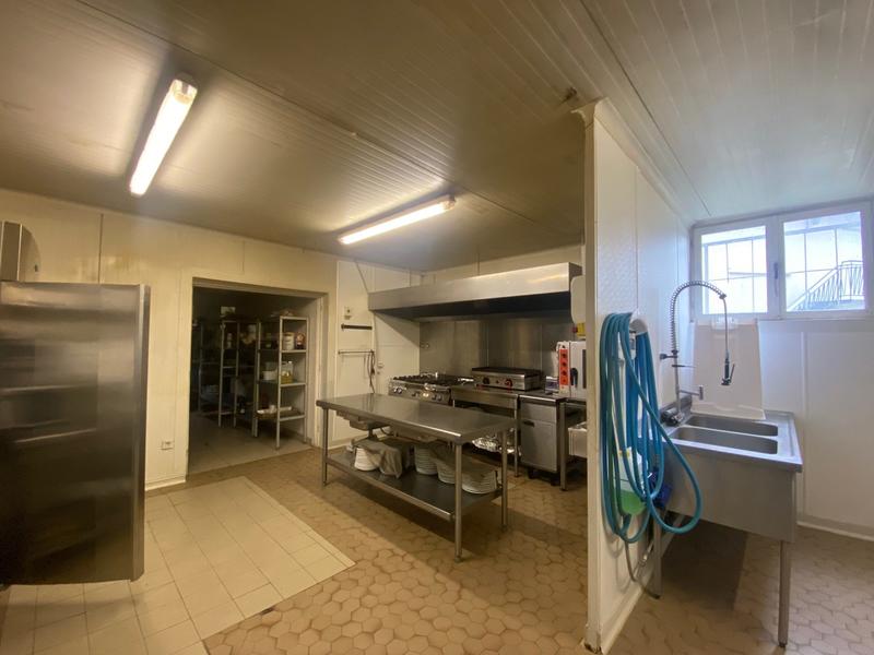 Local commercial - 160 m²