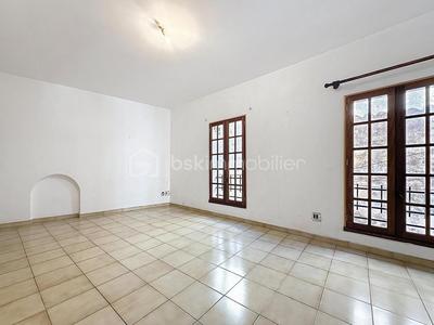 Maison de village - 80 m² - 4 pièces