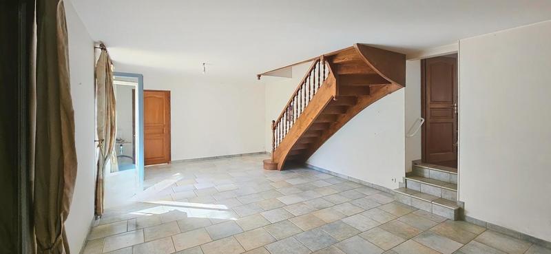 Maison - 236 m² - 11 pièces