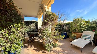 Appartement - 80 m² - 4 pièces