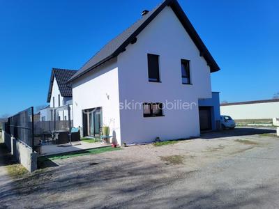 Maison - 114 m² - 5 pièces