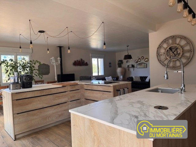 Maison - 157 m² - 5 pièces