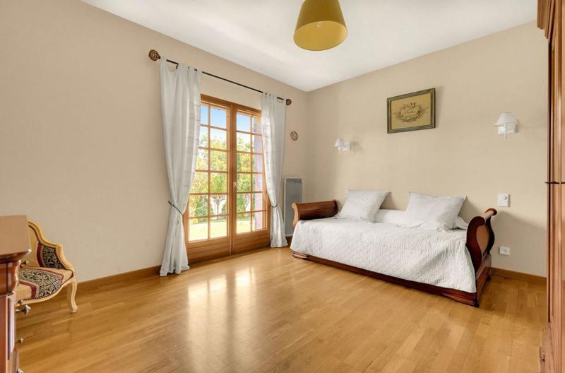 Maison - 144 m² - 5 pièces