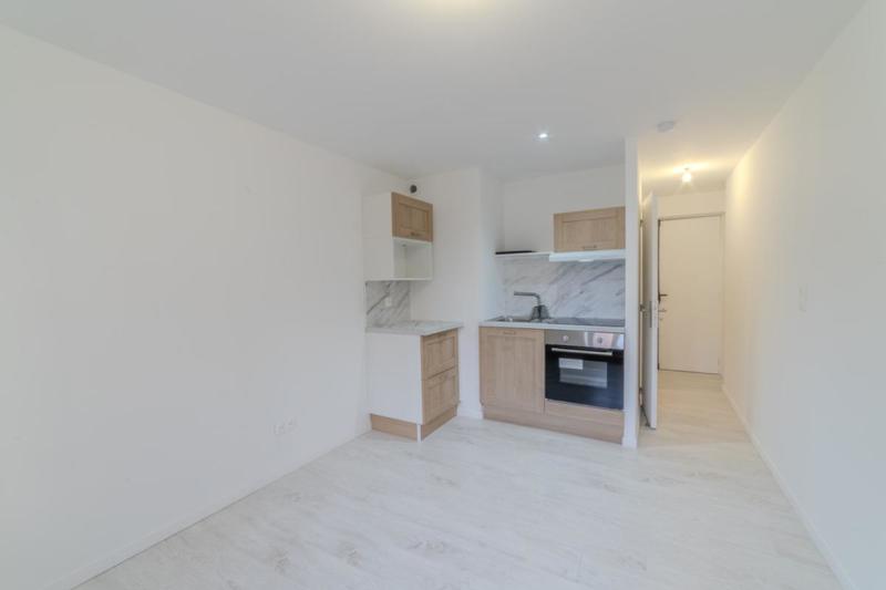 Studio - 18 m² - 2 pièces