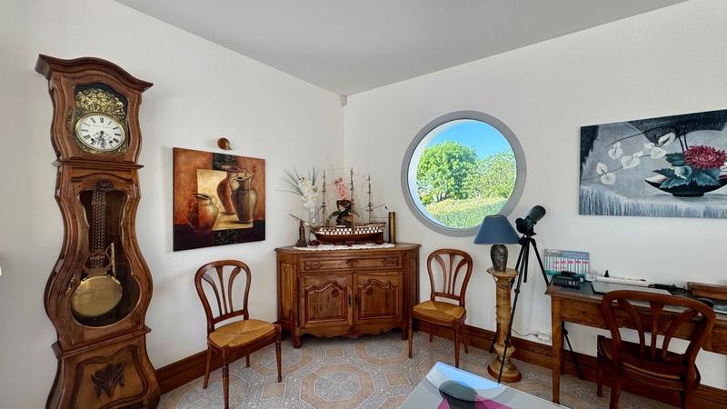 Maison - 165 m² - 4 pièces