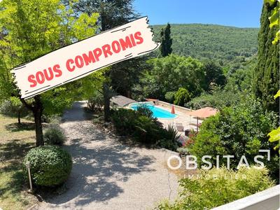 Maison - 135 m² - 6 pièces