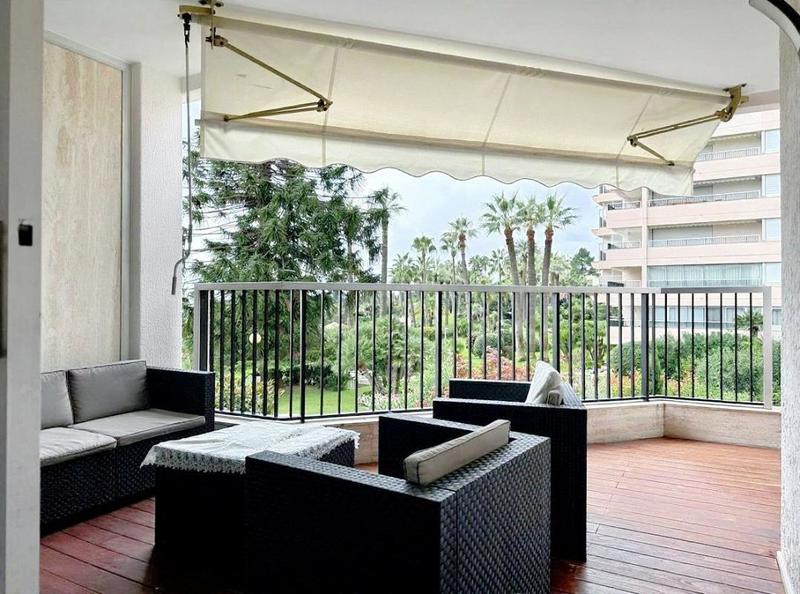 Appartement - 95 m² - 4 pièces