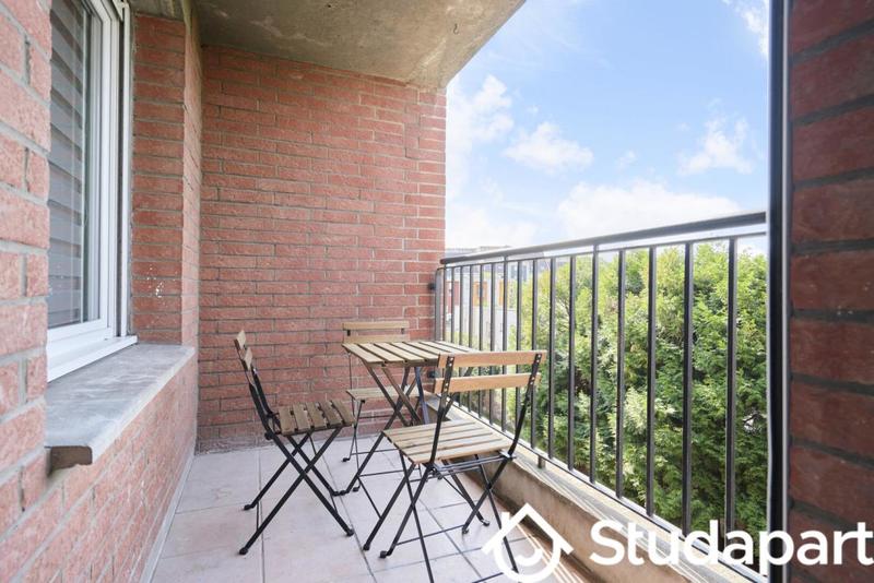 Chambre - 11 m² - 1 pièce