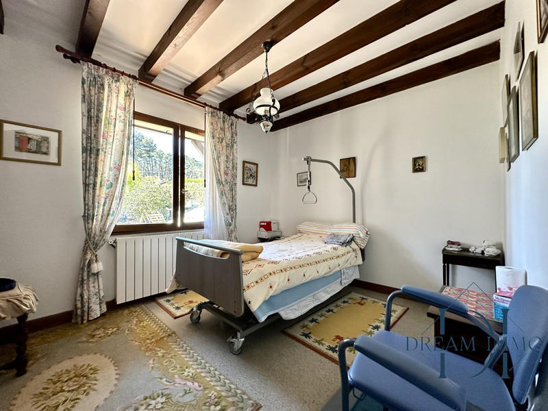 Maison ancienne - 322 m² - 7 pièces