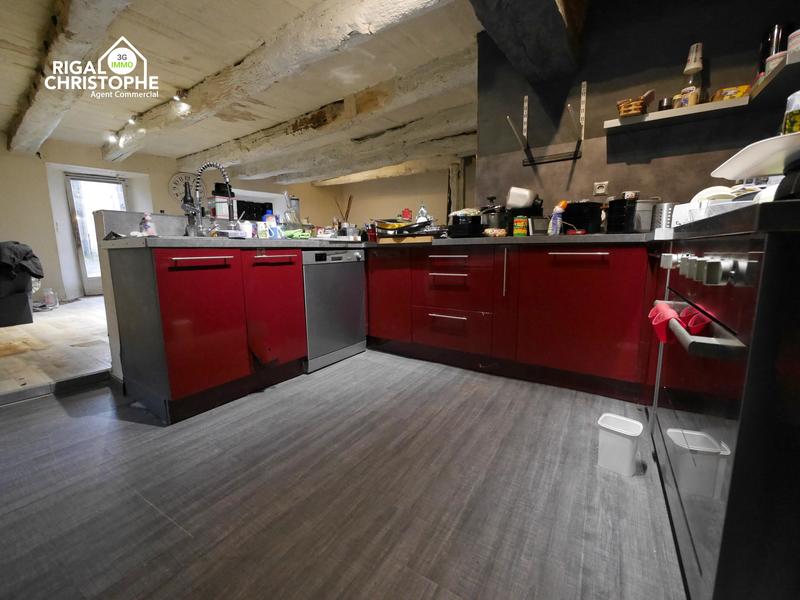 Maison en pierre - 115 m² - 6 pièces