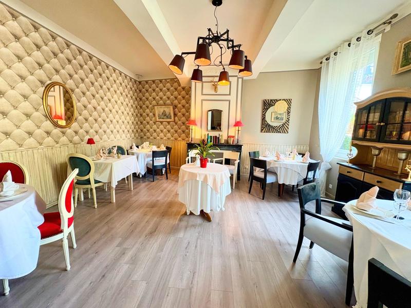 Local commercial - 170 m² - 4 pièces