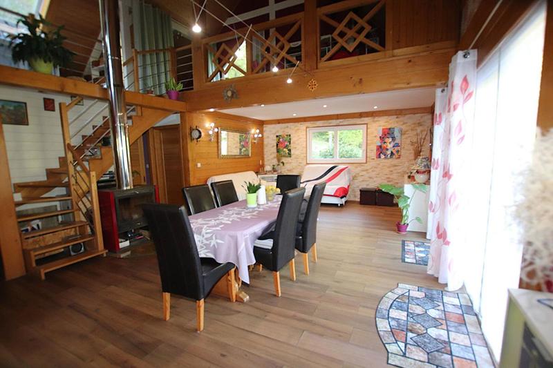 Villa - 205 m² - 8 pièces