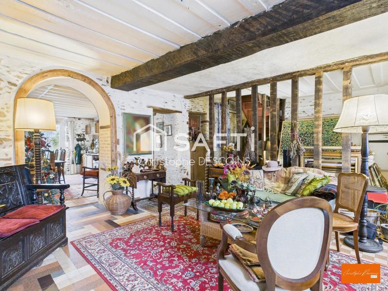 Maison - 150 m² - 10 pièces