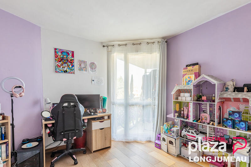 Appartement - 77 m² - 4 pièces