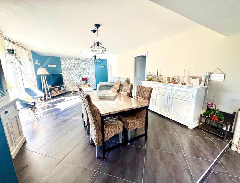 Maison - 175 m² - 8 pièces