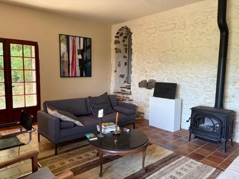 Propriété - 240 m² - 6 pièces