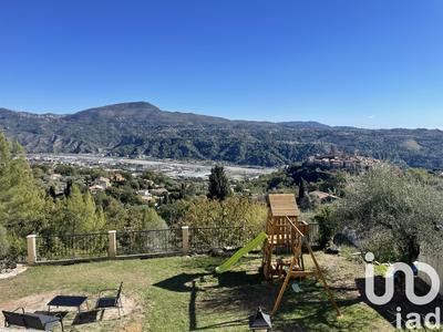 Maison - 93 m² - 4 pièces