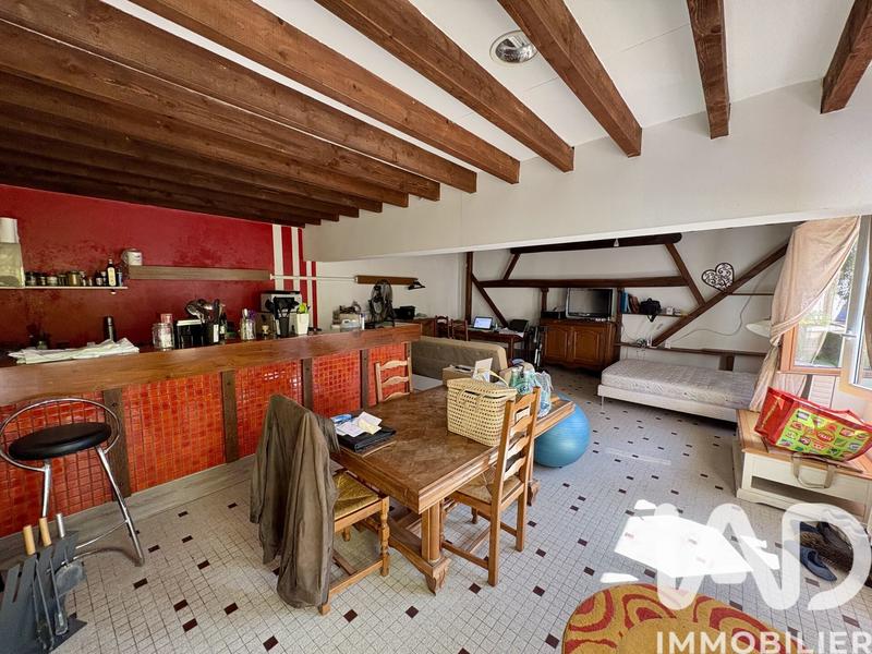 Maison - 345 m² - 8 pièces