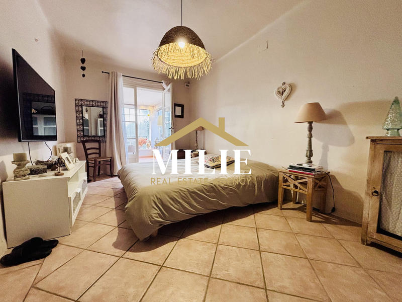 Maison ancienne - 196 m² - 5 pièces