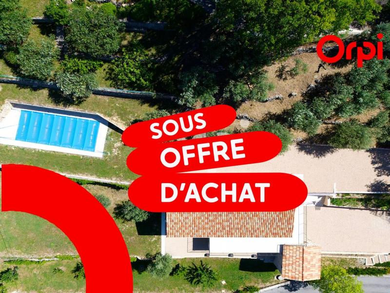 Maison - 208 m² - 5 pièces