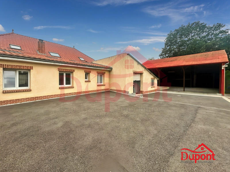 Maison - 245 m² - 10 pièces