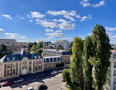 Appartement - 111 m² - 4 pièces