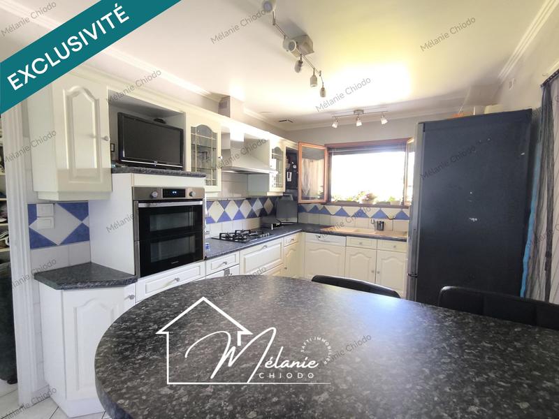 Maison - 93 m² - 4 pièces