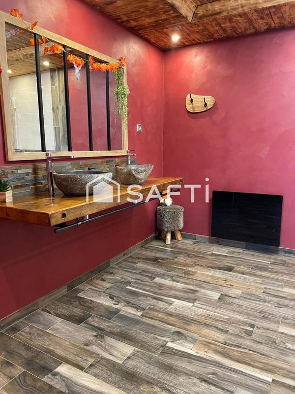 Maison - 293 m² - 9 pièces