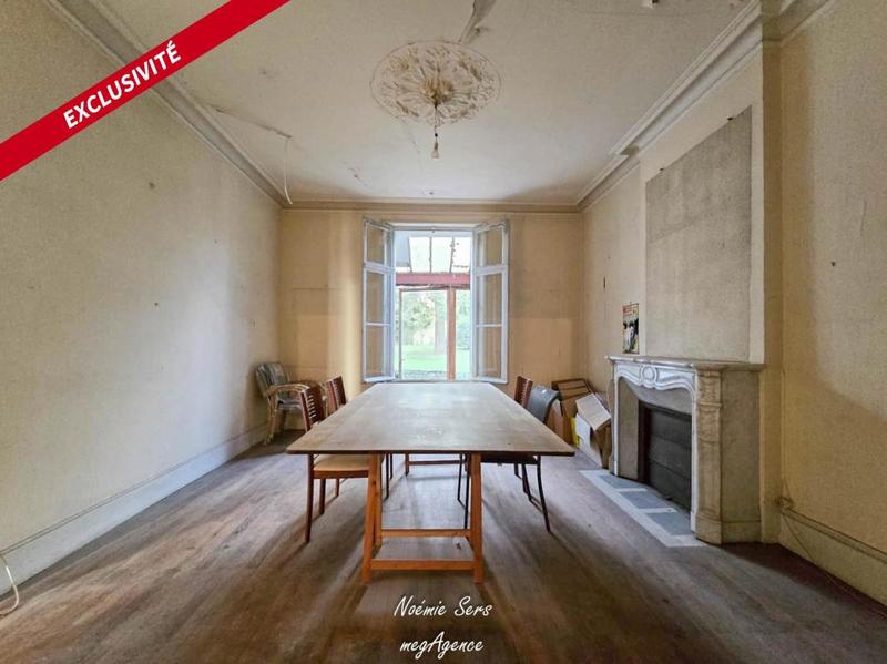 Maison - 223 m² - 11 pièces