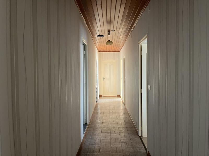 Maison en pierre - 213 m² - 9 pièces