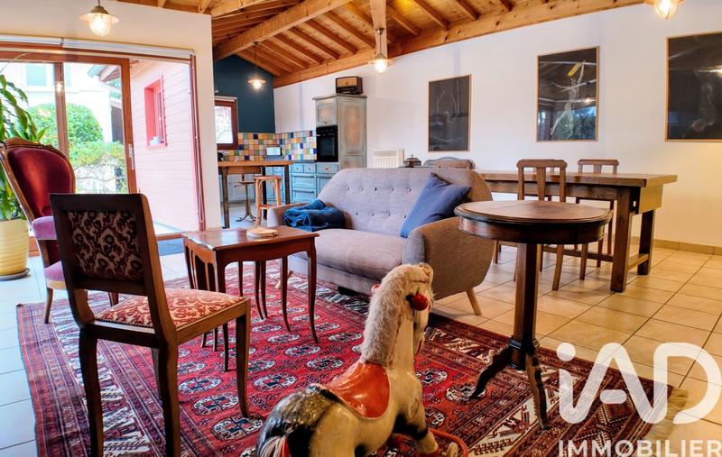 Maison - 180 m² - 8 pièces