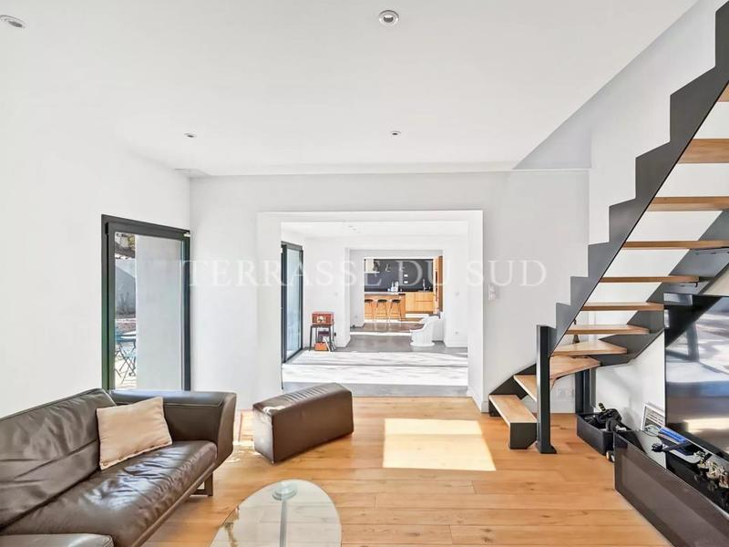 Maison - 171 m² - 6 pièces