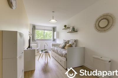 Chambre - 9 m² - 1 pièce