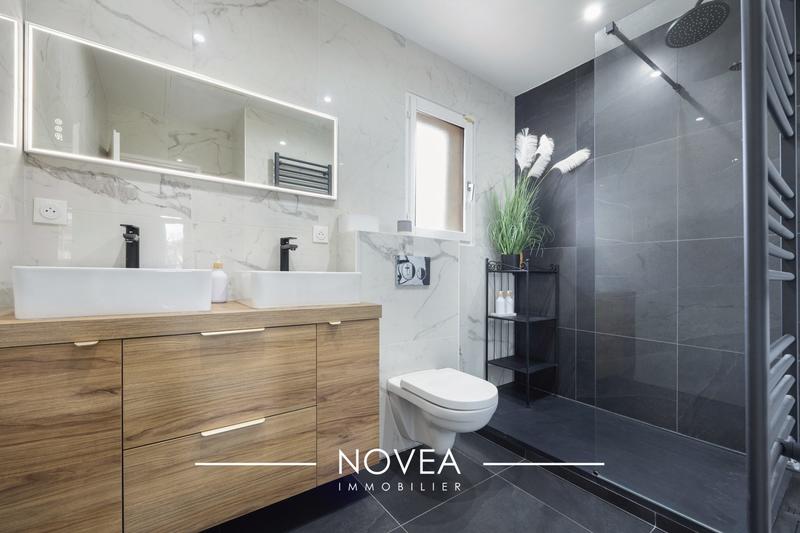 Maison - 115 m² - 6 pièces