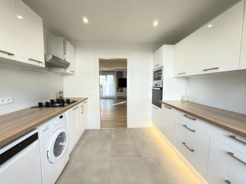 Appartement - 89 m² - 4 pièces