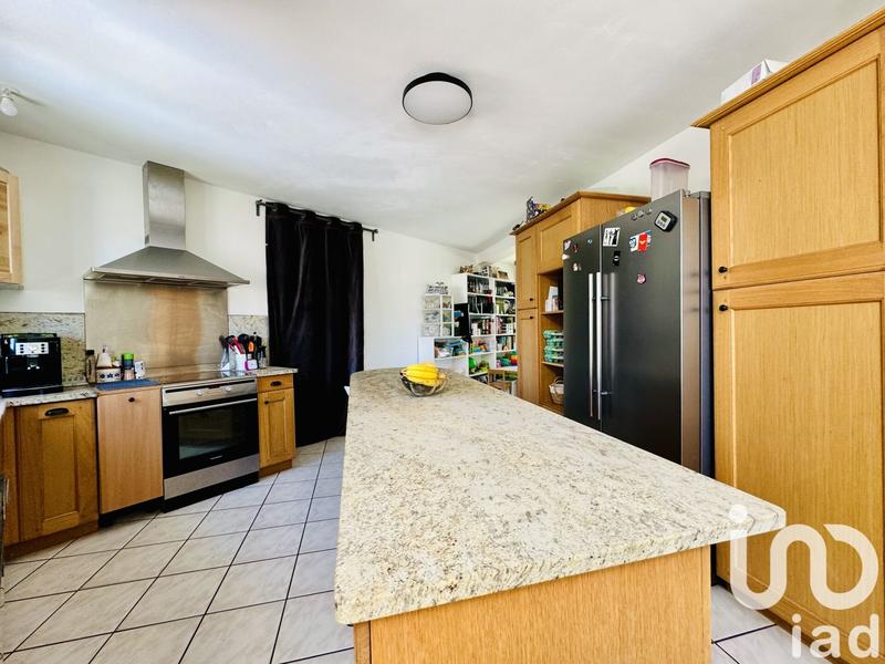 Maison - 181 m² - 8 pièces