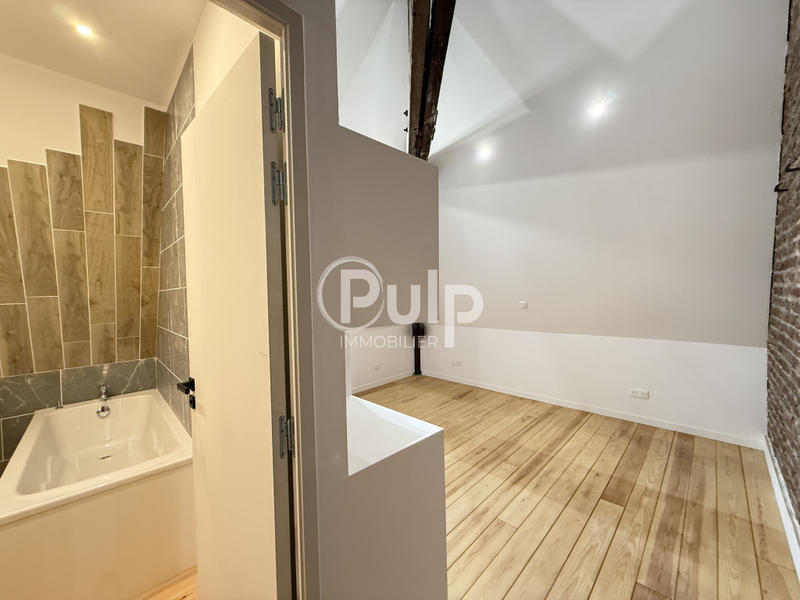 Maison - 300 m² - 9 pièces