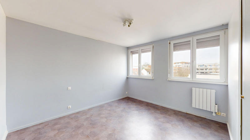 Appartement - 104 m² - 5 pièces