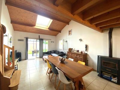 Maison - 95 m² - 4 pièces