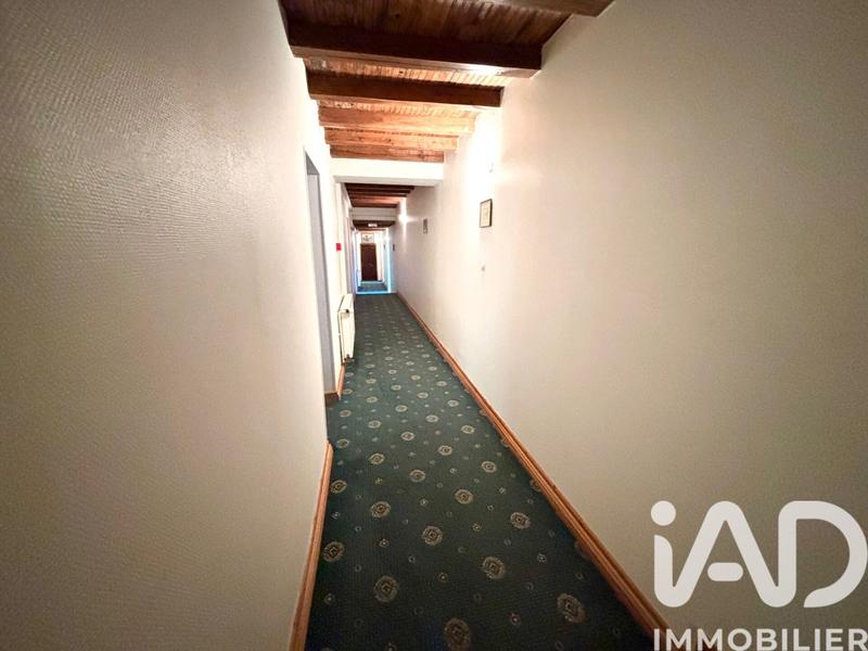 Maison - 403 m² - 16 pièces