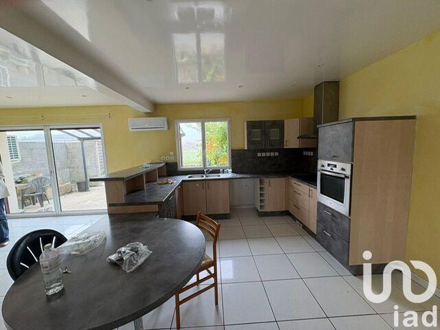 Maison - 203 m² - 6 pièces