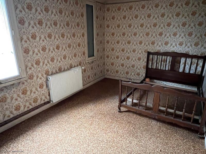 Maison - 230 m² - 9 pièces