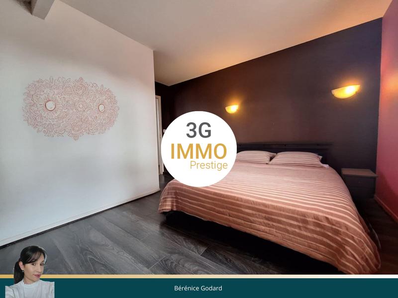 Maison - 202 m² - 5 pièces